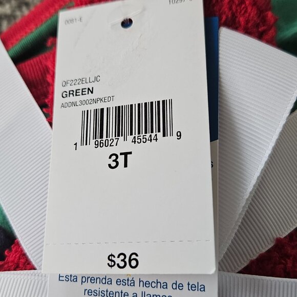 Kids Bluey Holiday Pajama Bundle, 3T  Top, bottom and socks. NWT - Picture 5 of 5